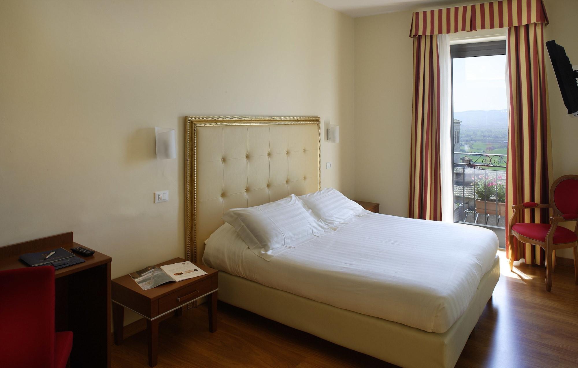 Giotto Hotel & Spa Ассизи Экстерьер фото