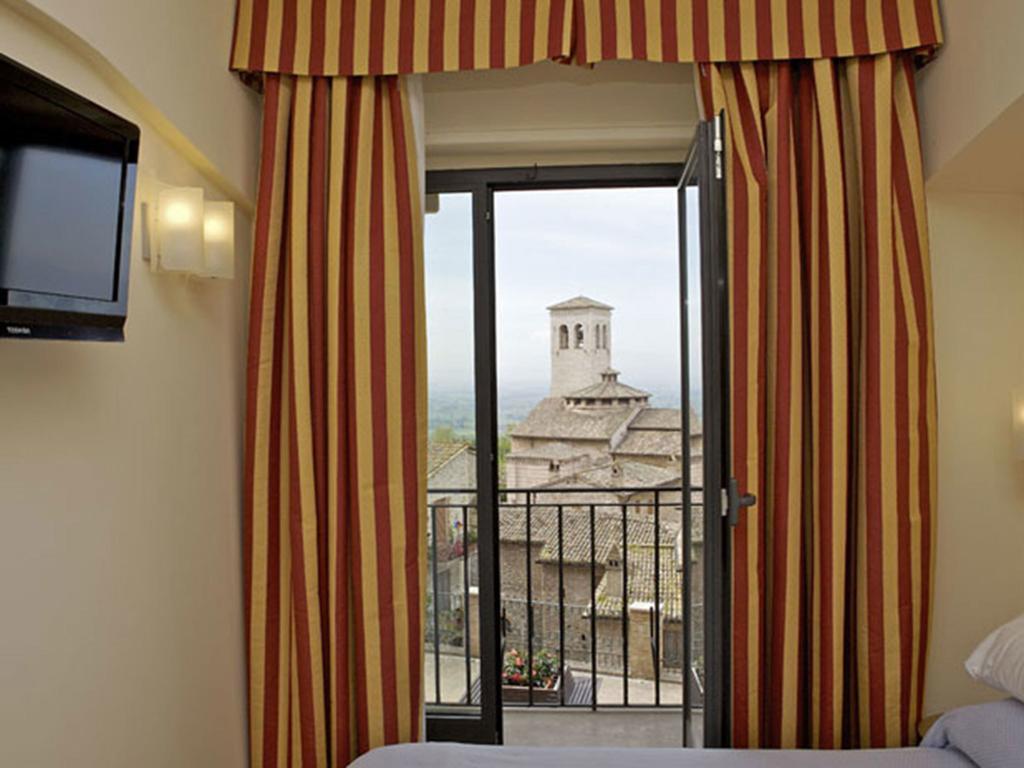 Giotto Hotel & Spa Ассизи Номер фото