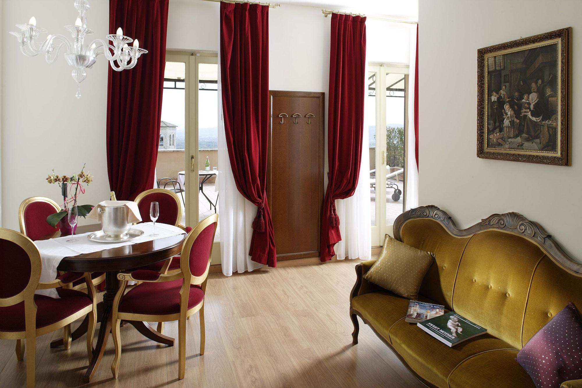 Giotto Hotel & Spa Ассизи Экстерьер фото