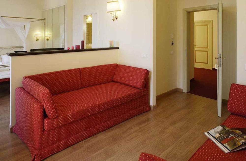 Giotto Hotel & Spa Ассизи Экстерьер фото