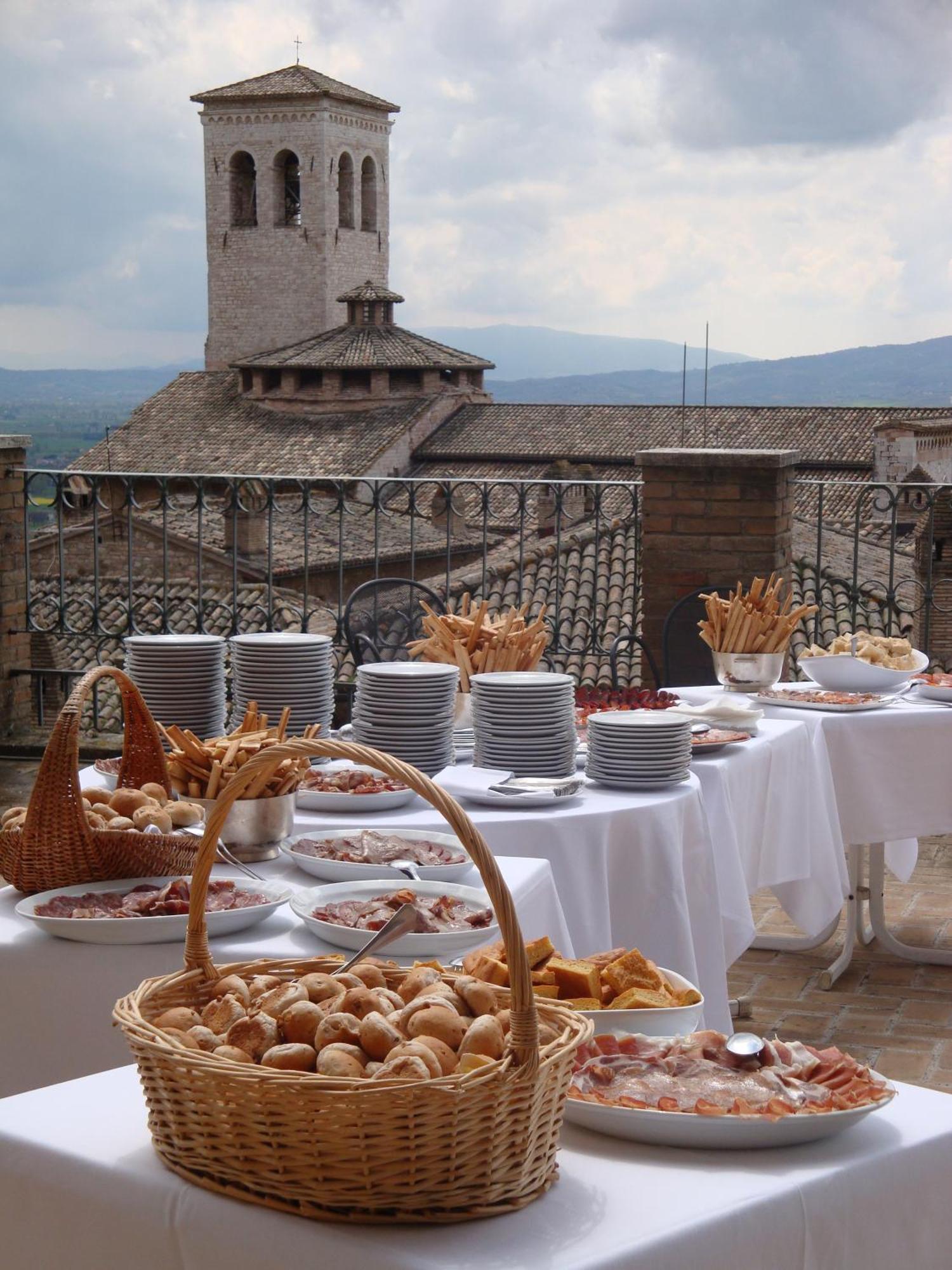 Giotto Hotel & Spa Ассизи Экстерьер фото
